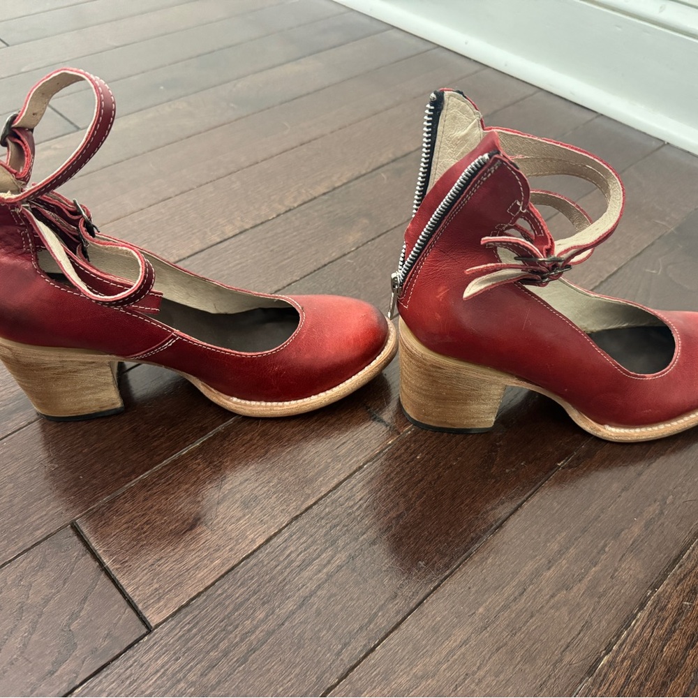 Women's Freebird Leather shoes - Picture 4 of 5
